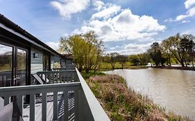 The Vale Golf & Country Club